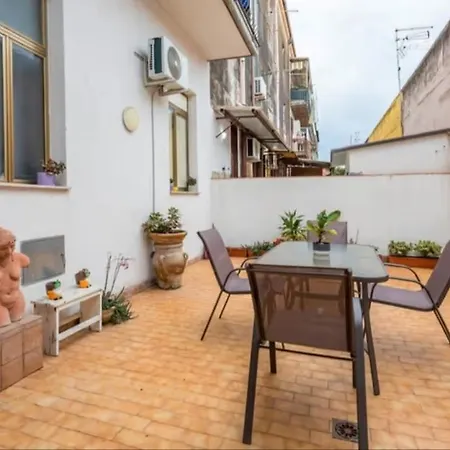 La Casa Di Aga * カターニア